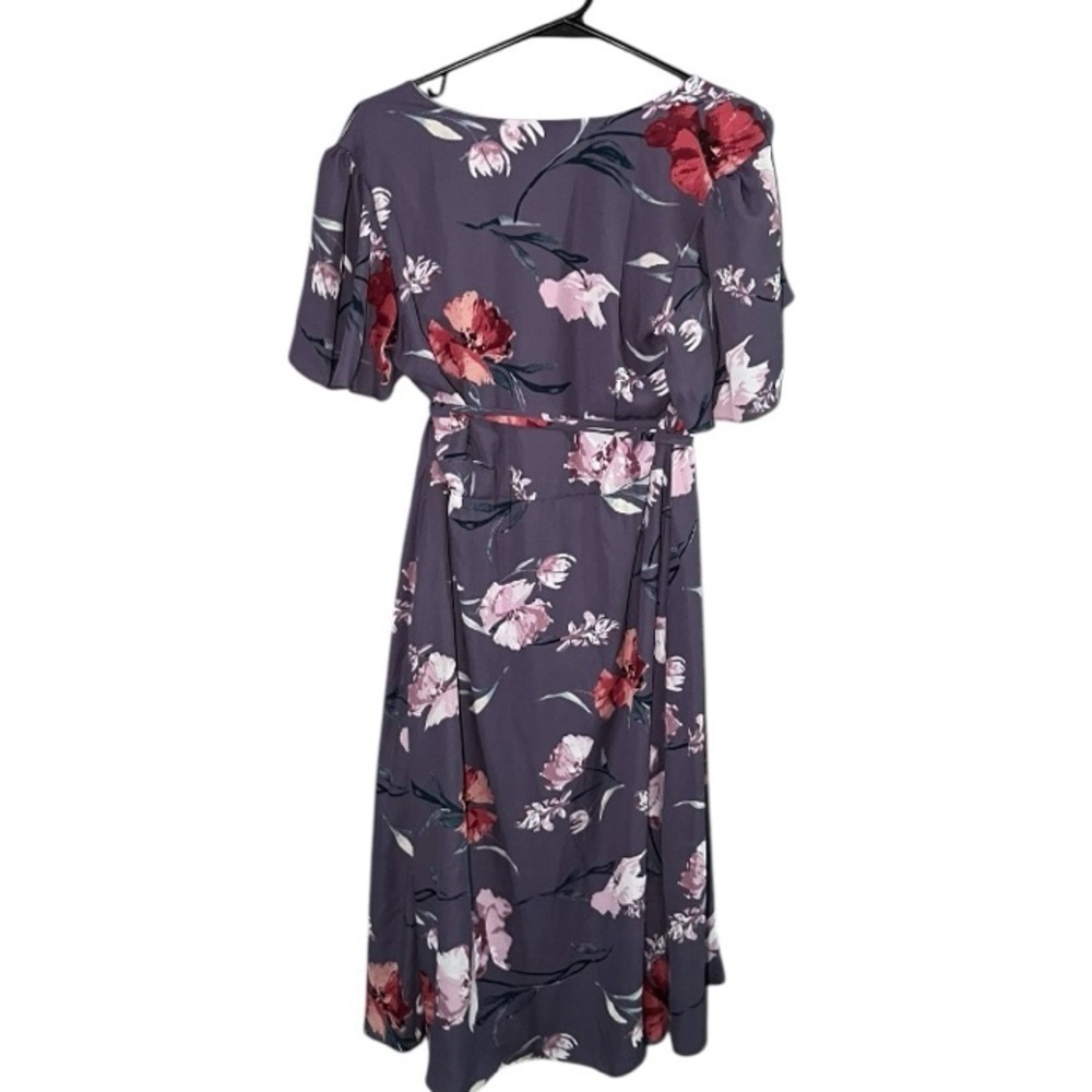 EUC Floral Wrap Dress in Purple Size S - Picture 4 of 6